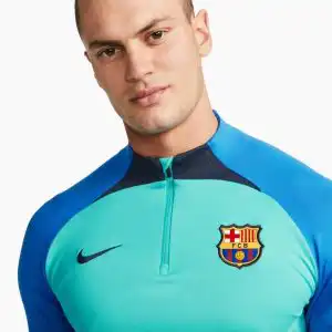 Hanorac Nike Barcelona 22/23 Dry Strike (PSH-DJ8540-360) Pentru Fani