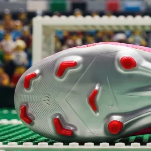 Ghete de fotbal Nike x LEGO Zoom Mercurial Vapor 17 Academy FG/MG Junior - Roșu (PSH-IQ3580-601-P) Ghete pentru iarbă, Ghete Semi-amatori, Nike Mercurial, Nike x Lego