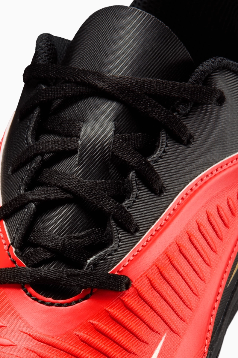 Ghete de fotbal Nike Phantom 6 Low Club TF Junior – Roșu (PSH-HQ2006-600-P) Ghete Amatori, Ghete fotbal sintetic, Nike Break Em’, Nike Phantom Ghete de fotbal Nike Phantom 6 Low Club TF Junior - Roșu (PSH-HQ2006-600-P) Ghete Amatori, Ghete fotbal sintetic, Nike Break Em’, Nike Phantom