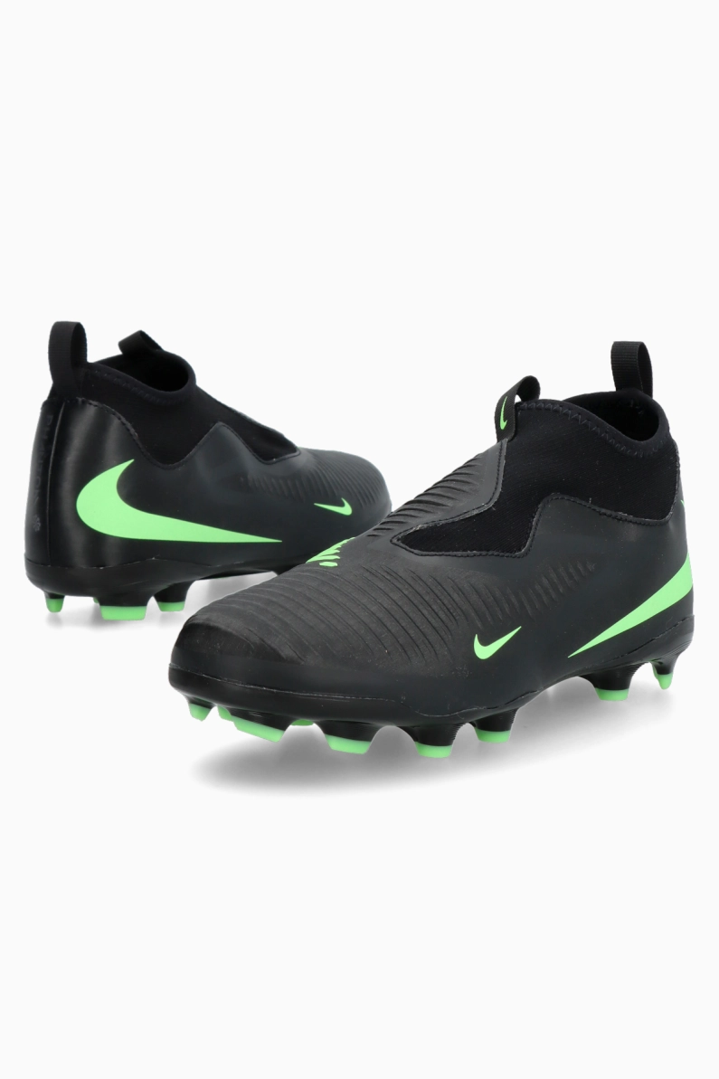 Ghete de fotbal Nike Phantom 6 High Academy FG/MG Junior – Negru (PSH-HQ2042-001-P) Ghete pentru iarbă, Ghete Semi-amatori, Nike Black Pack 2026, Nike Phantom Ghete de fotbal Nike Phantom 6 High Academy FG/MG Junior - Negru (PSH-HQ2042-001-P) Ghete pentru iarbă, Ghete Semi-amatori, Nike Black Pack 2026, Nike Phantom