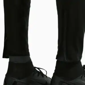 Pantaloni Nike FC Barcelona x Kobe 26/27 Strike - Negru (PSH-IQ1311-010-P) Pantaloni / Pantaloni scurți