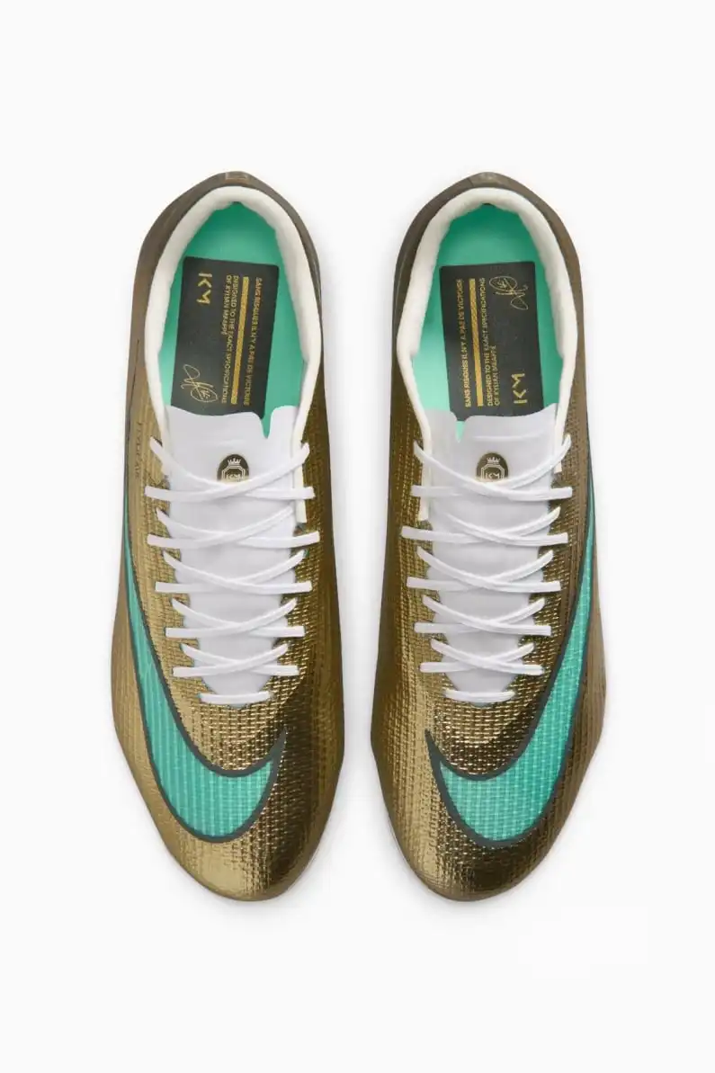 Ghete de fotbal Nike Zoom Mercurial Superfly 11 Pro Kylian Mbappé AG – De Aur (PSH-IV6172-701-P) Ghete Elite / Profesionale, Ghete fotbal sintetic, Nike Kylian Mbappé PE Pack, Nike Mercurial Ghete de fotbal Nike Zoom Mercurial Superfly 11 Pro Kylian Mbappé AG - De Aur (PSH-IV6172-701-P) Ghete Elite / Profesionale, Ghete fotbal sintetic, Nike Kylian Mbappé PE Pack, Nike Mercurial