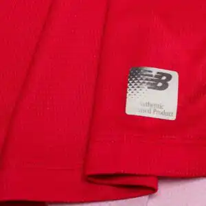 Tricou New Balance LOSC Lille 26/27 Home Replica - Roșu (PSH-MT62386K_HME-P) Tricouri